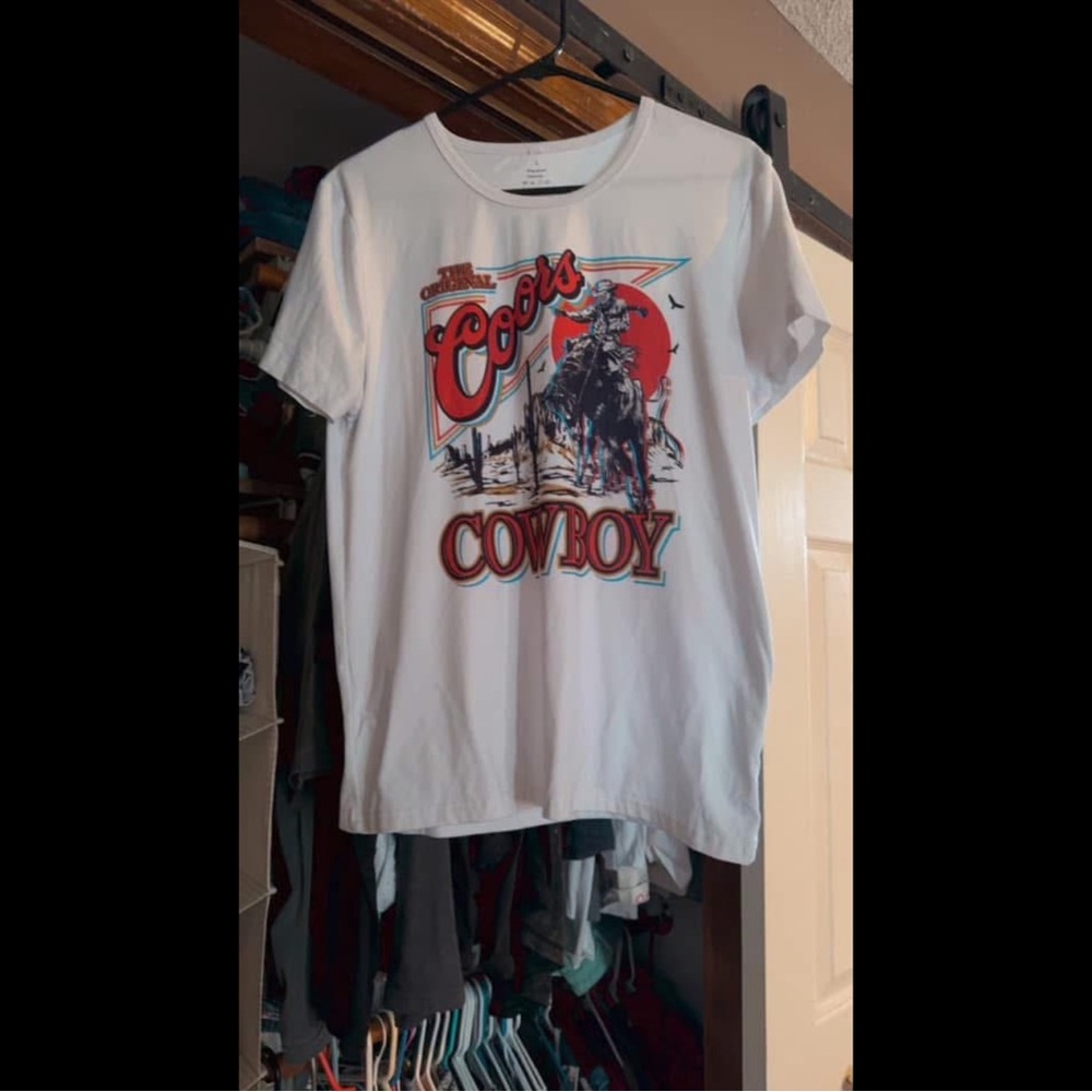 White and Red Graphic Tee Short Sleeve
